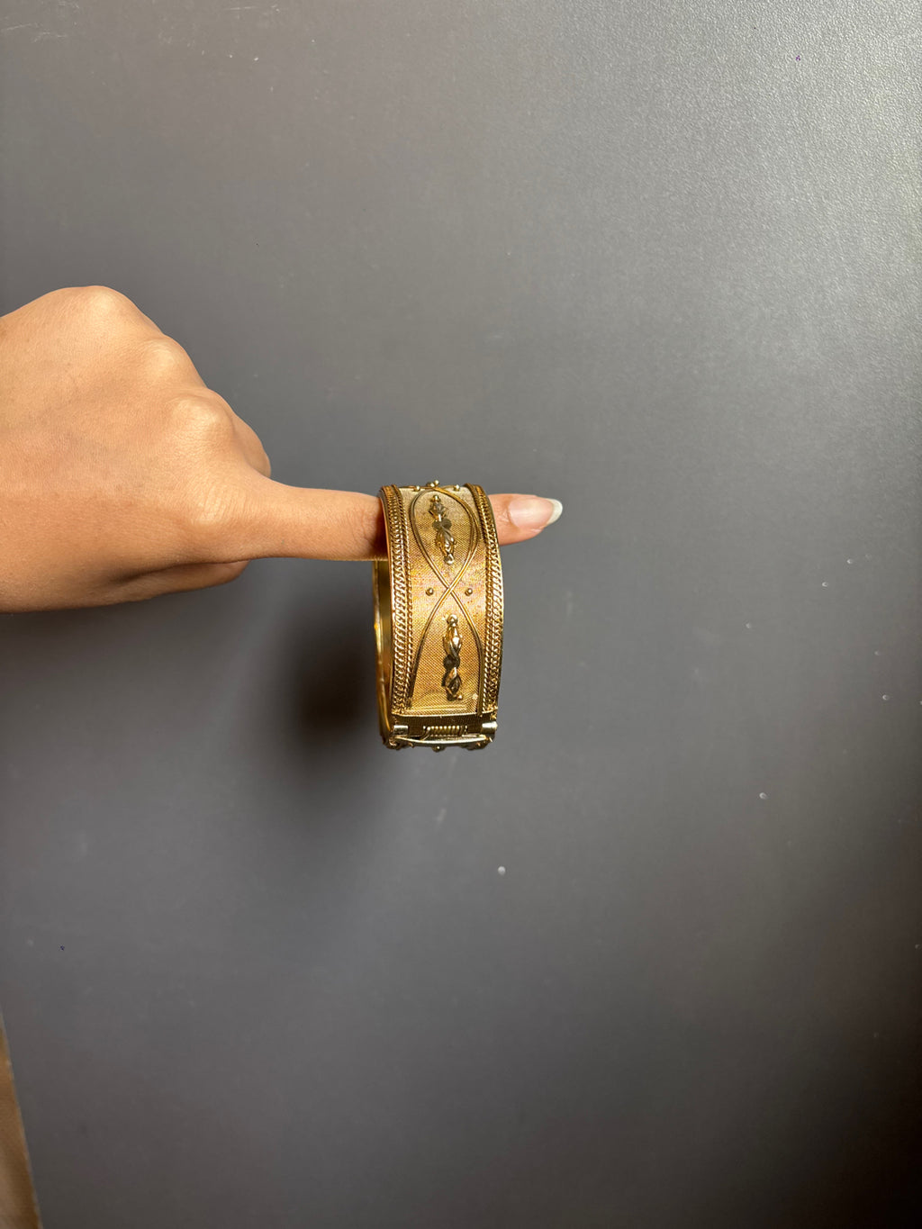 Maya cuff reference photo 3