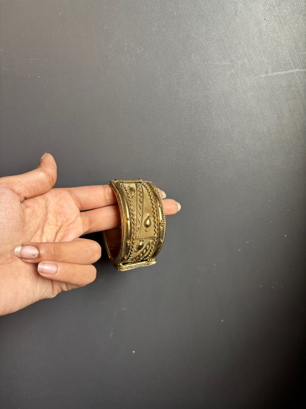 Indu cuff reference photo 3