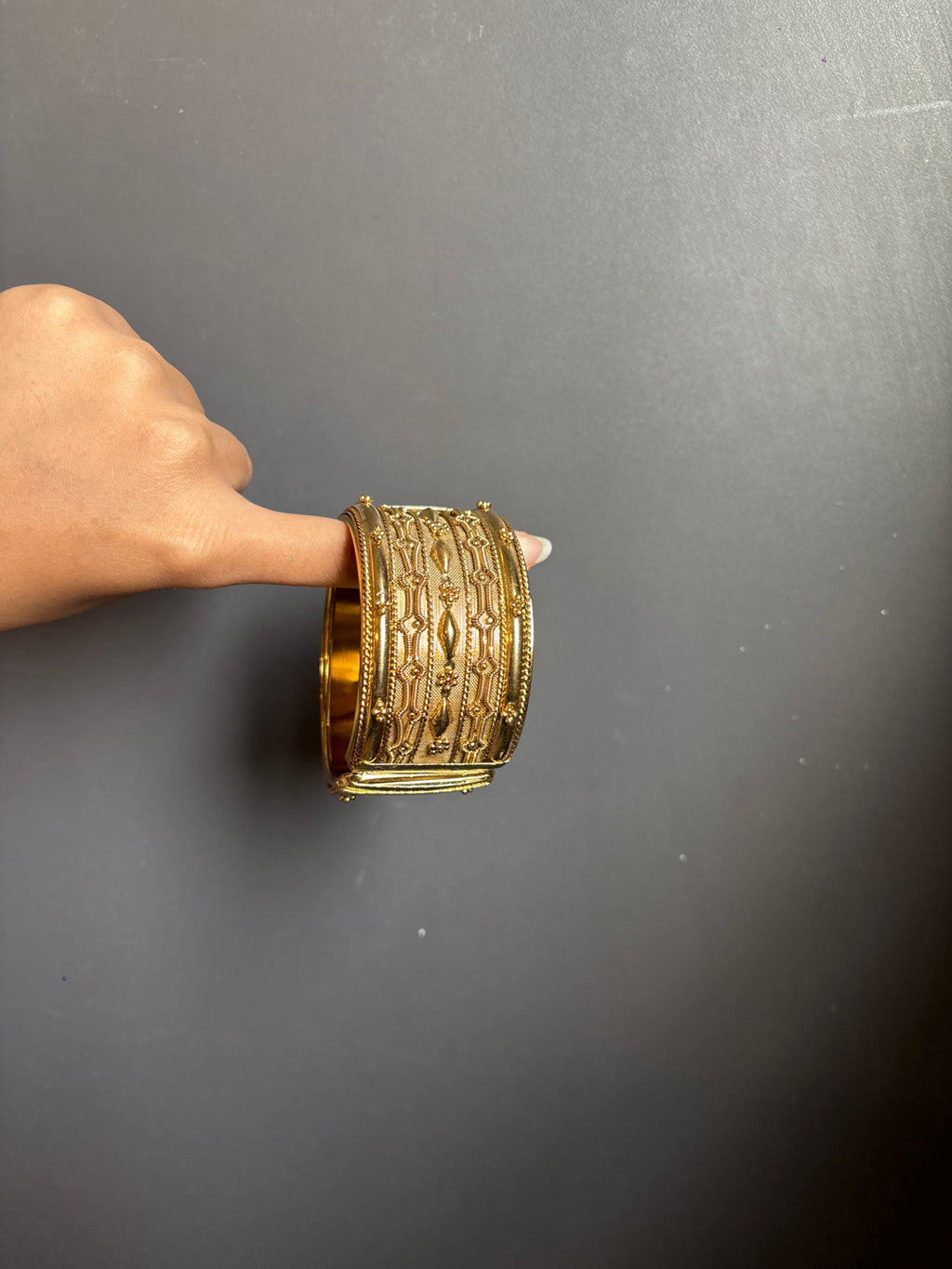 Padmini cuff reference photo 3