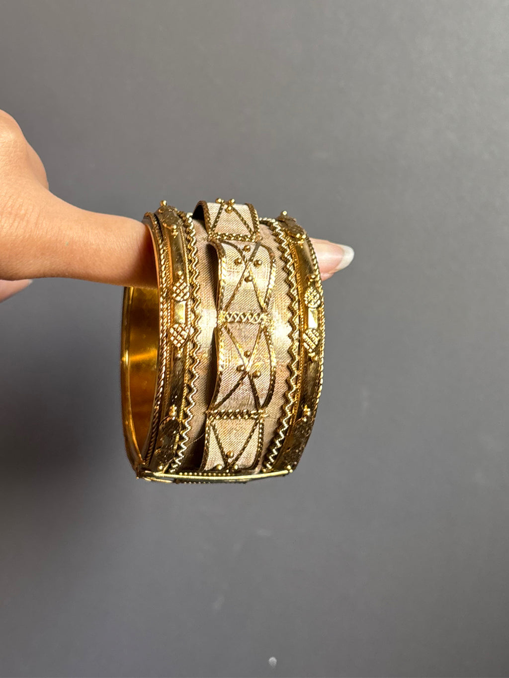 वानी cuff reference photo 2