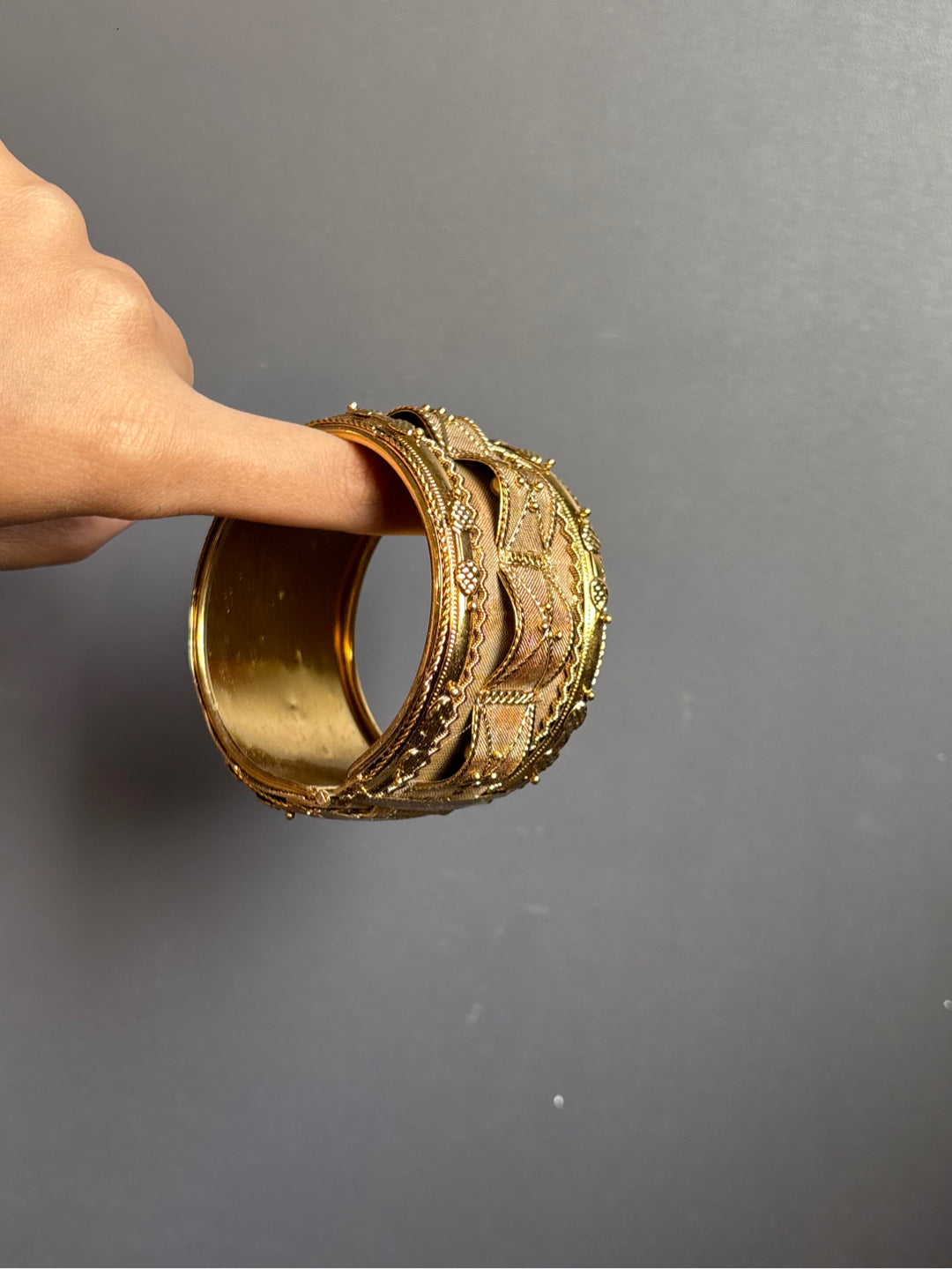 वानी cuff reference photo 3