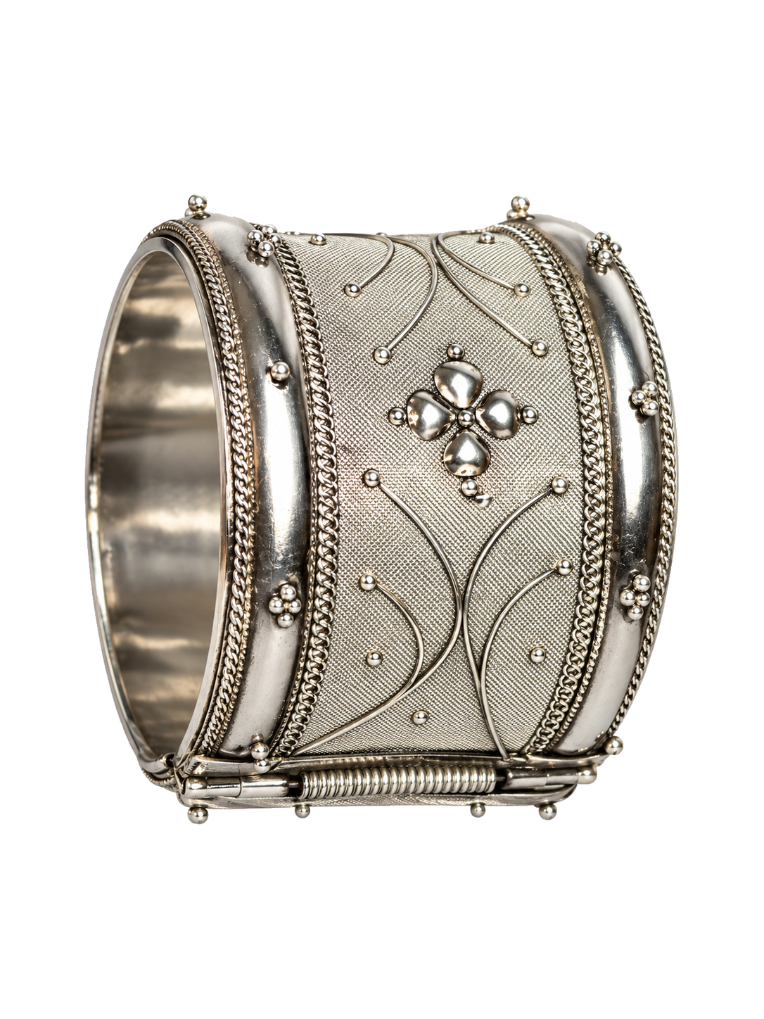 सिल्व तीखा टेखा club cuff ghost product photo