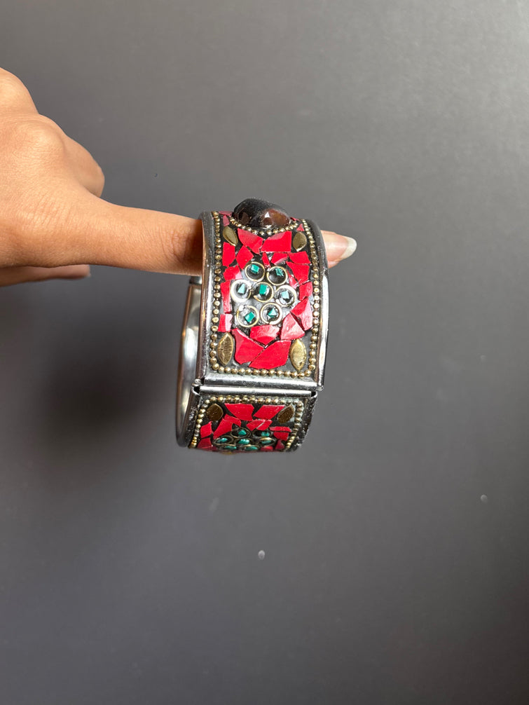 stone नारा cuff reference photo 1