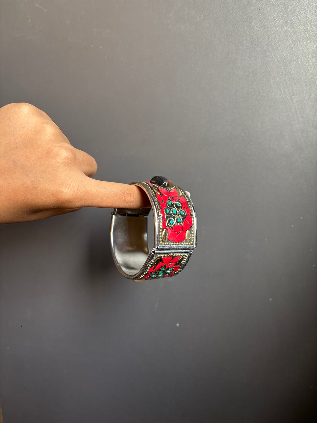stone नारा cuff reference photo 2
