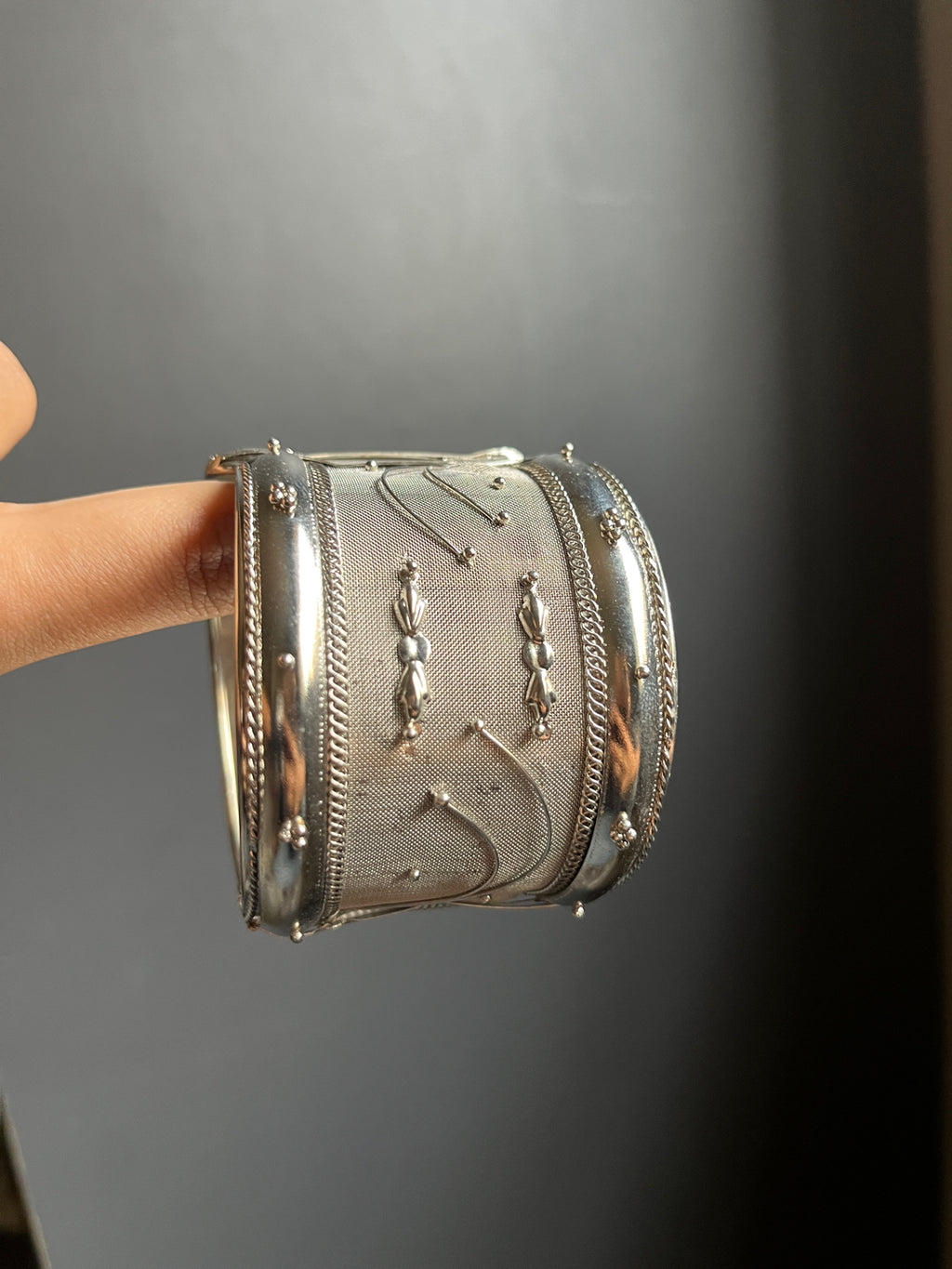 silver cuff reference photo 1